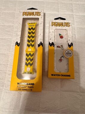 Peanuts Yellow and Black Zigzag Charlie Brown Apple Watch Band with Charms